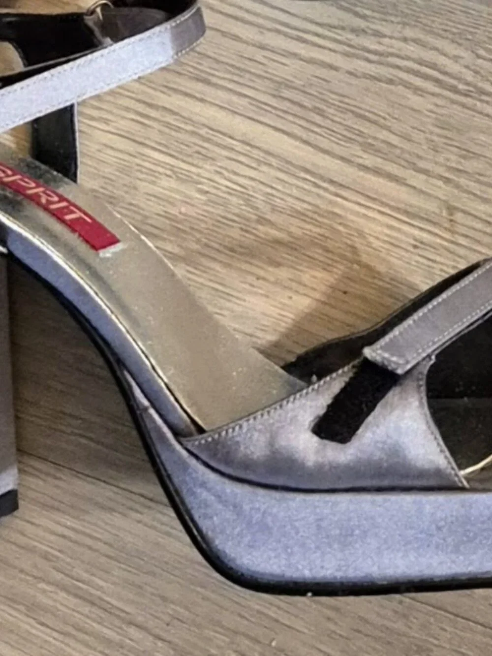Vtg. Esprit Platform Satin Sophia Heels Size 8.5 NIB